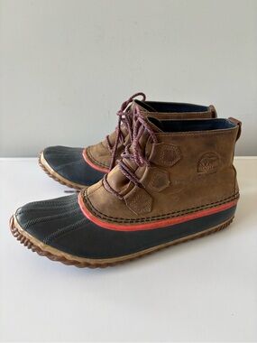 Sorel Out N’ About Leather Duck Boots Size 11